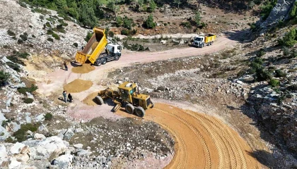 Tarsusta mahallelerin ulaşım sorunu çözülüyor