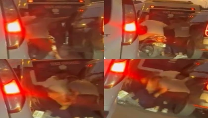 Trafikte araç sürücüsünü darbeden 2 şüpheli yakalandı