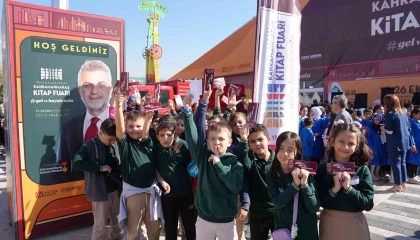 10. Uluslararası Kitap Fuarı, ilk gününde 20 bin ziyaretçi