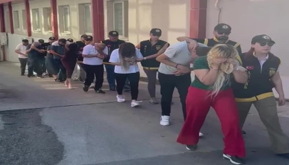 Adanada fuhuş şebekesine operasyon: 14 tutuklama