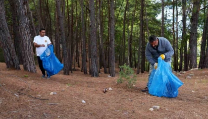 Alanya Belediyesinden Erasmus Günlerinde kale temizliği