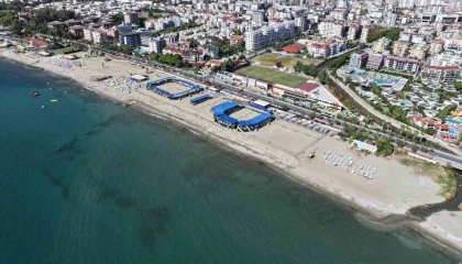 Alanya Belediyesinden ücretsiz plaj voleybolu etkinliği ve halk turnuvası