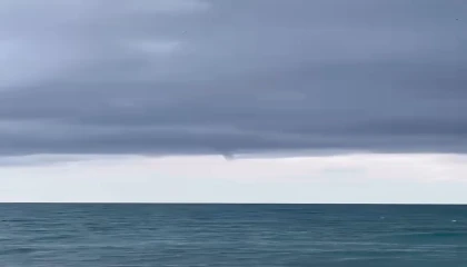 Alanyada denizde hortum çıktı