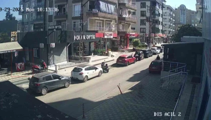 Alışveriş yaparcasına 7 bin TLlik dondurma çalan hırsız yakalandı