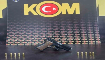 Antalyada çok sayıda kaçak ürün ele geçirildi