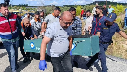 Antalyada çöp kamyonunda korkunç cinayet: Mesai arkadaşını boğazından bıçaklayarak öldürdü
