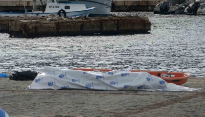 Antalyada denizde erkek cesedi bulundu