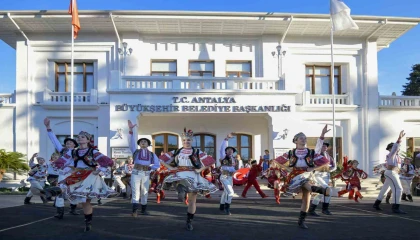 Antalyada sanatın kalbi Kaleiçinde attı