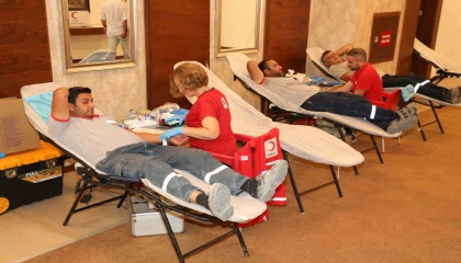 AOSBde kan ve kök hücre bağışı kampanyasına yoğun ilgi