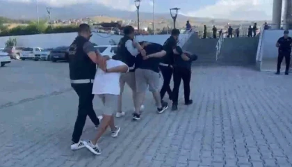 Arsuzda kasten yaralama olayı şüphelisi 4 kişi yakalandı