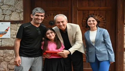 Dokumaparkta çocukların gelecek şehir hayalleri tuvallere yansıdı