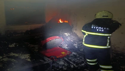 Evde çıkan yangında 1 kişi dumandan etkilendi