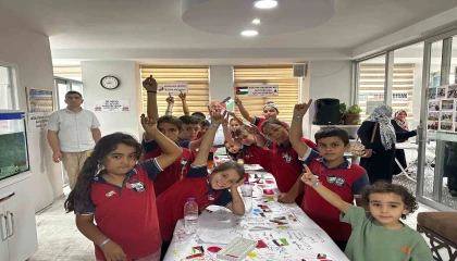Gazipaşada Filistinli çocuklar için resim etkinliği düzenlendi