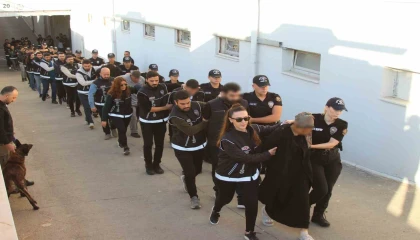 Helikopterlerin gözetiminde Bayğaralarçetesi adliyeye sevk edildi