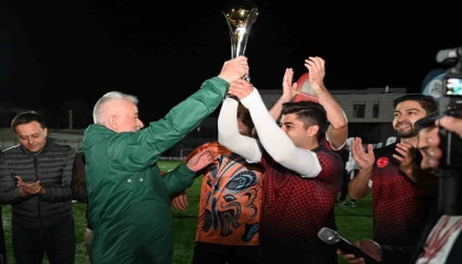 Isparta Belediyesi Kurumlararası Başkanlık Kupasını Emniyet Müdürlüğü kazandı