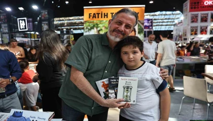 Kitap tutkunları Antalya Kitap Fuarında buluşmaya devam ediyor