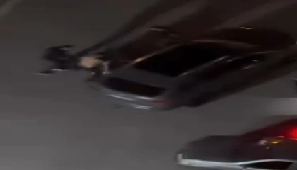 Komşuların yumruklu kavgası kamerada