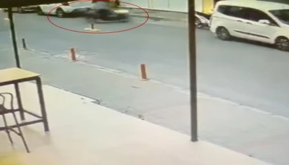 Kontrolden çıkan motosiklet duvara çarptı: 1 yaralı