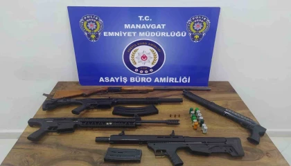 Manavgatta 19 adrese eş zamanlı baskın: 6 gözaltı