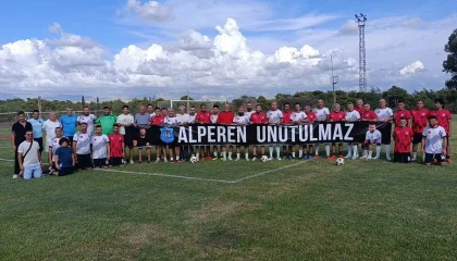 Manavgatta Alperen Coşar anısına futbol turnuvası