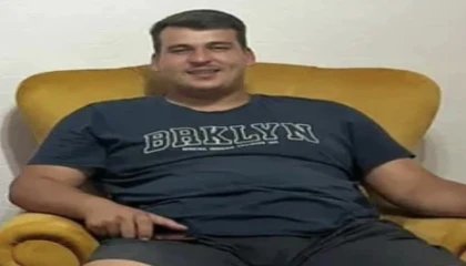 Mersinde boş evde bir genç ölü bulundu