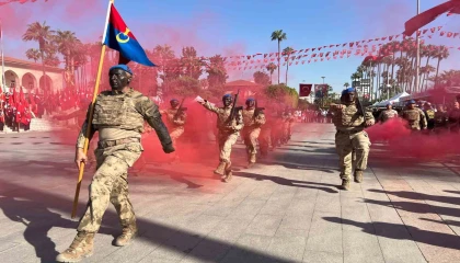 Mersinde Cumhuriyet Bayramı renkli gösterilerle kutlandı