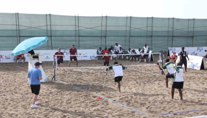 Mersinde dünyada ilk kez düzenlenen Bedensel Engelliler Plaj Oyunları başladı