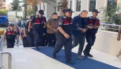 Mersinde fuhuş operasyonu: 3 tutuklama