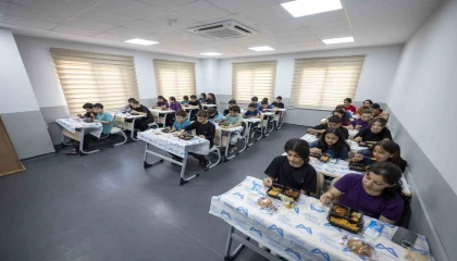 Mersinde LGSye hazırlanan öğrencilere destek