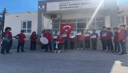 Mutlu öğrencilerden Filistine destek