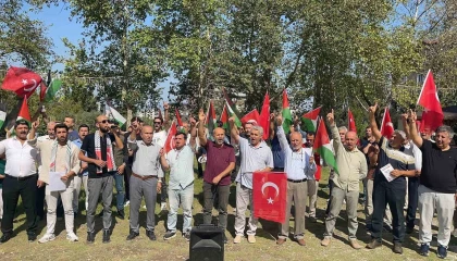 Osmaniyede vatandaşlar Sumud filosu ve Gazze halkına destek verdi