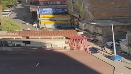 Pompalı tüfekle havaya ateş açıp kaçtı