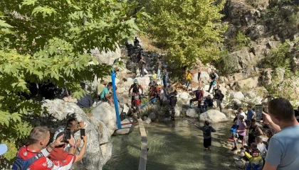 Sea To Skyda orman etabını Manuel Lettenbichler kazandı