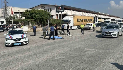 Tırla çarpışan motosikletin kadın sürücüsü kazada öldü