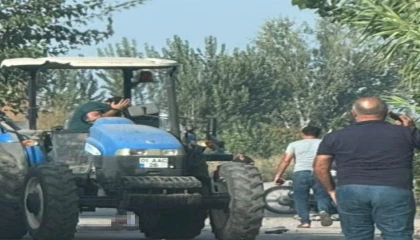 Traktöre arkadan çarpan motosiklet sürücüsü hayatını kaybetti
