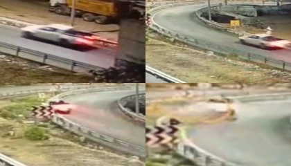 Tünel çıkışı feci kaza kamerada: Kamyonet sürücüsü hayatını kaybetti