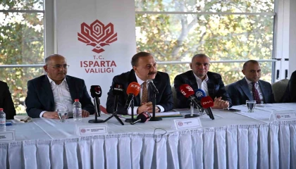 Vali Erin: Kedilerin patilerinin kesildiği iddiasının aslı astarı yok, tek bir ihbar bile bulunmuyor