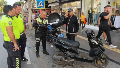 Yayaya yol veren otomobile arkadan çaptı: 41 bin 163 TL ceza yedi