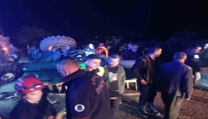 Adanadaki zincirleme kazada yaralanan sürücü kaldırıldığı hastanede hayatını kaybetti