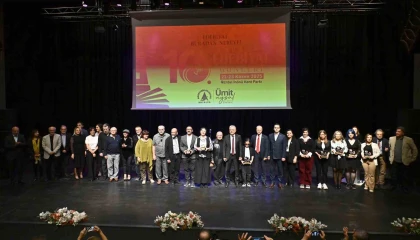 Antalya Edebiyat Günlerinde öykü ve şiirin en iyileri ödüllendirildi