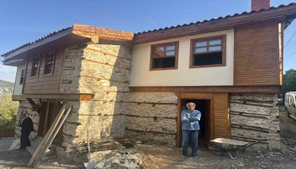 Antalyada ata mirası tarihi düğmeli evler restore ediliyor