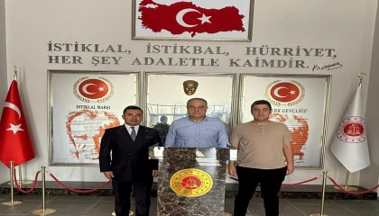 Bağcı, Anamur Adalet Sarayında incelemelerde bulundu