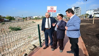 Başkan Kocagöz, Şelale Mahallesine kazandırılan yeni park alanını inceledi