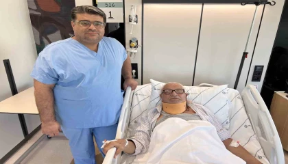 Boyun omuriliğindeki daralma ameliyatı: Yaşlı hasta yeni teknikle ertesi gün sağlığına kavuştu