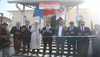 Depremin yıktığı kentte inşası tamamlanan 107nci cami ibadete açıldı