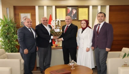 Eğitim Bir Senden Milli Eğitim Müdürüne 24 Kasım jesti