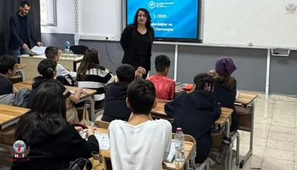 İSKENDERUN’DA GENÇ AKADEMİ EĞİTİMİ VERİLDİ