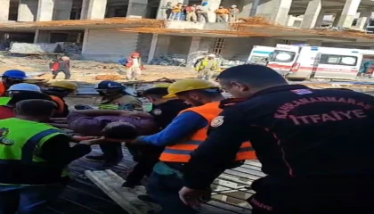 Kahramanmaraşta inşaatta iskele çöktü: 1 yaralı