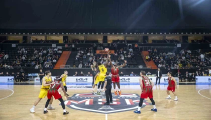 Mersin Spor, Karşıyakayı 92-87 mağlup etti