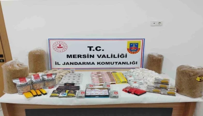Mersinde kaçak tütün ve 65 adet sigara sarma makinesi ele geçirildi